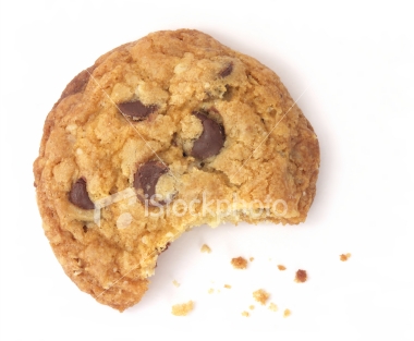 istockphoto_2700446_chocolate_chip_cookie_3